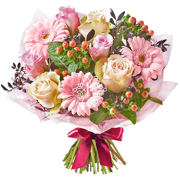 Восхитительной! - букет из роз и гербер.